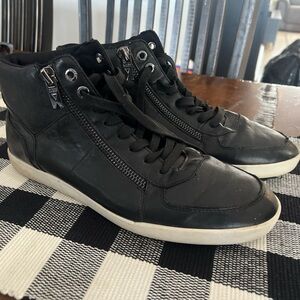 Guess 
Black high tops 
Size 12 
Good con